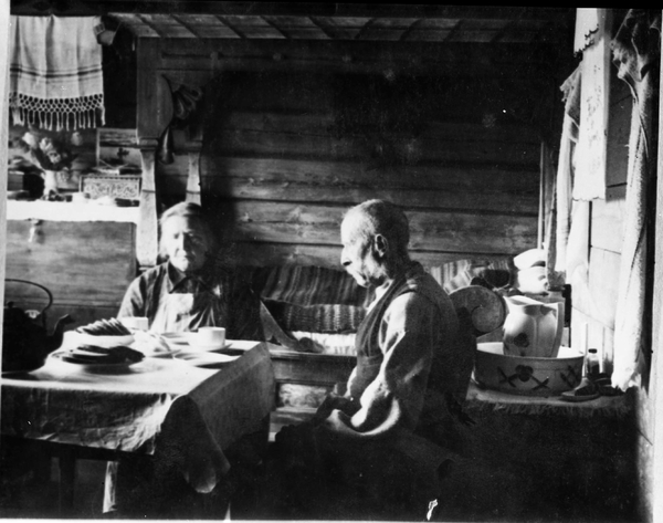 Digitaltmuseum kvinne, mann, bord, mat, himmelseng, vaskeservant ...
