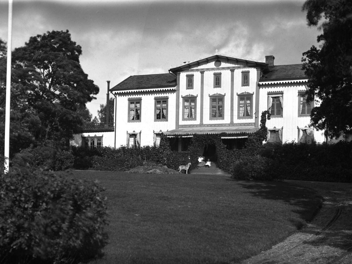 Mölnbacka herrgård runt förra sekelskiftet. - Värmlands Museum ...