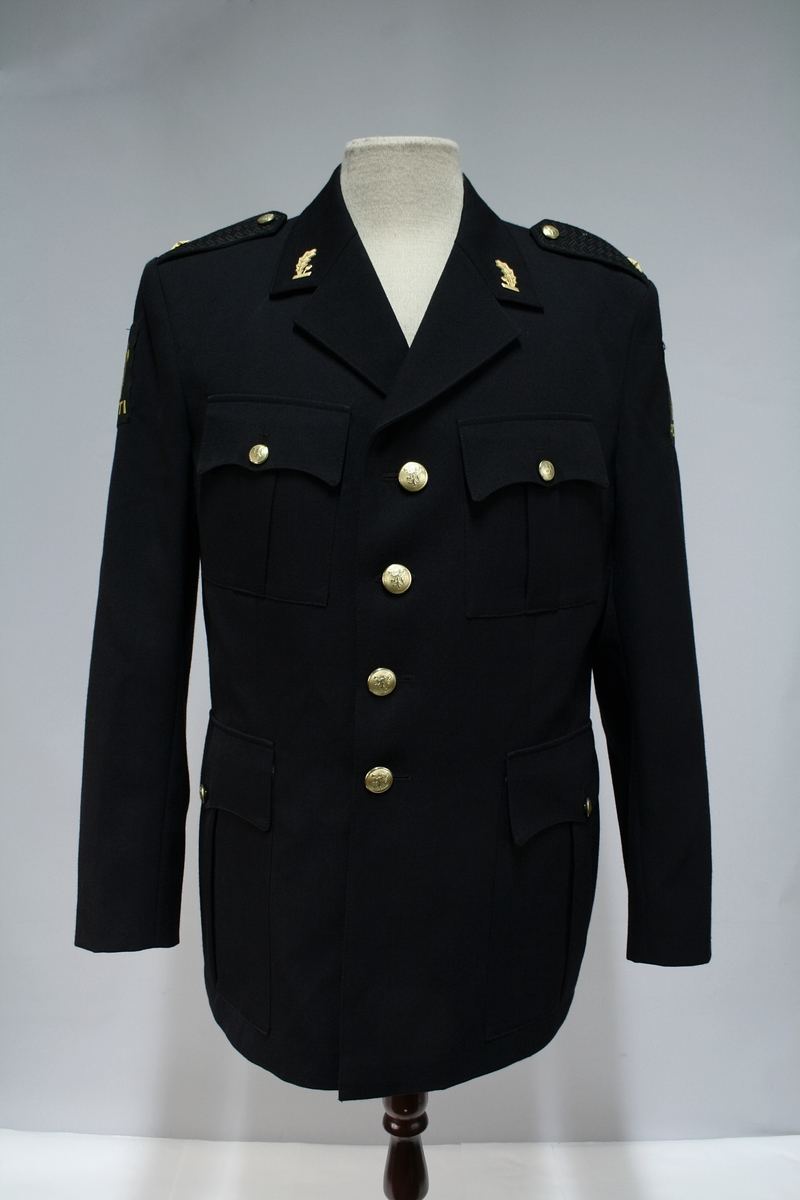 Politiuniform M 1995 - Justismuseet   Digitaltmuseum